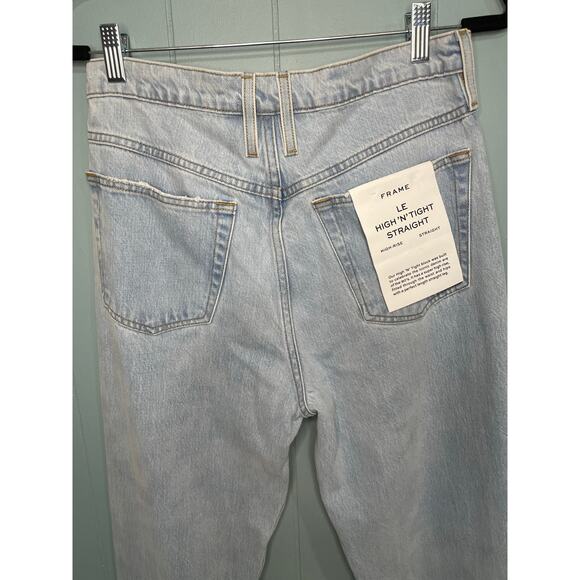 NWT FRAME Le High'N'Tight Straigh High Rise Jeans, Size 27 - Picture 4 of 11